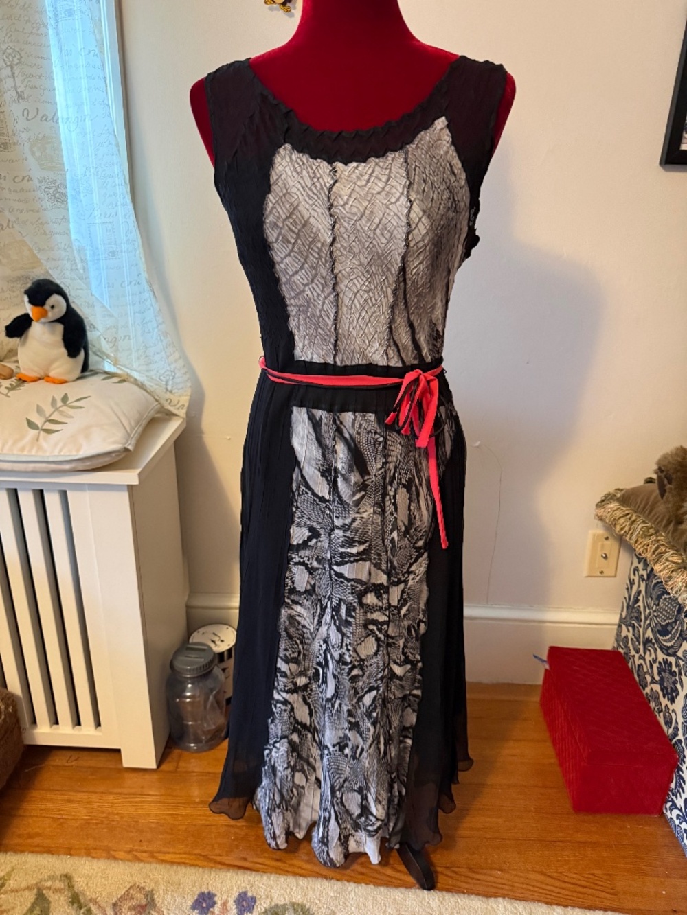 Komarov Long Chiffon like Black White Gray Dress size Med